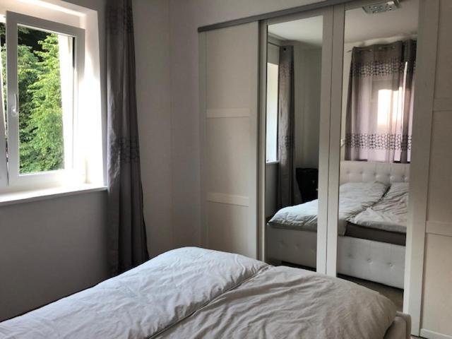 Velden View Ferienwohnung Mit Grosser Sonnenterrasse Und See- Und Karawankenblick Velden am Wörthersee Eksteriør bilde