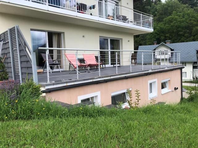 Velden View Ferienwohnung Mit Grosser Sonnenterrasse Und See- Und Karawankenblick Velden am Wörthersee Eksteriør bilde